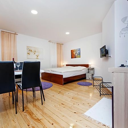 La Svalba Rooms & Studios Rovinj Exterior foto