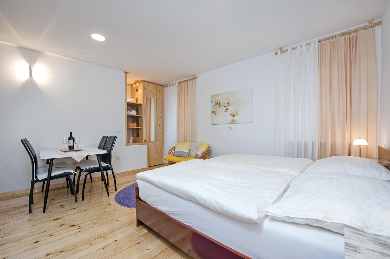 La Svalba Rooms & Studios Rovinj Exterior foto