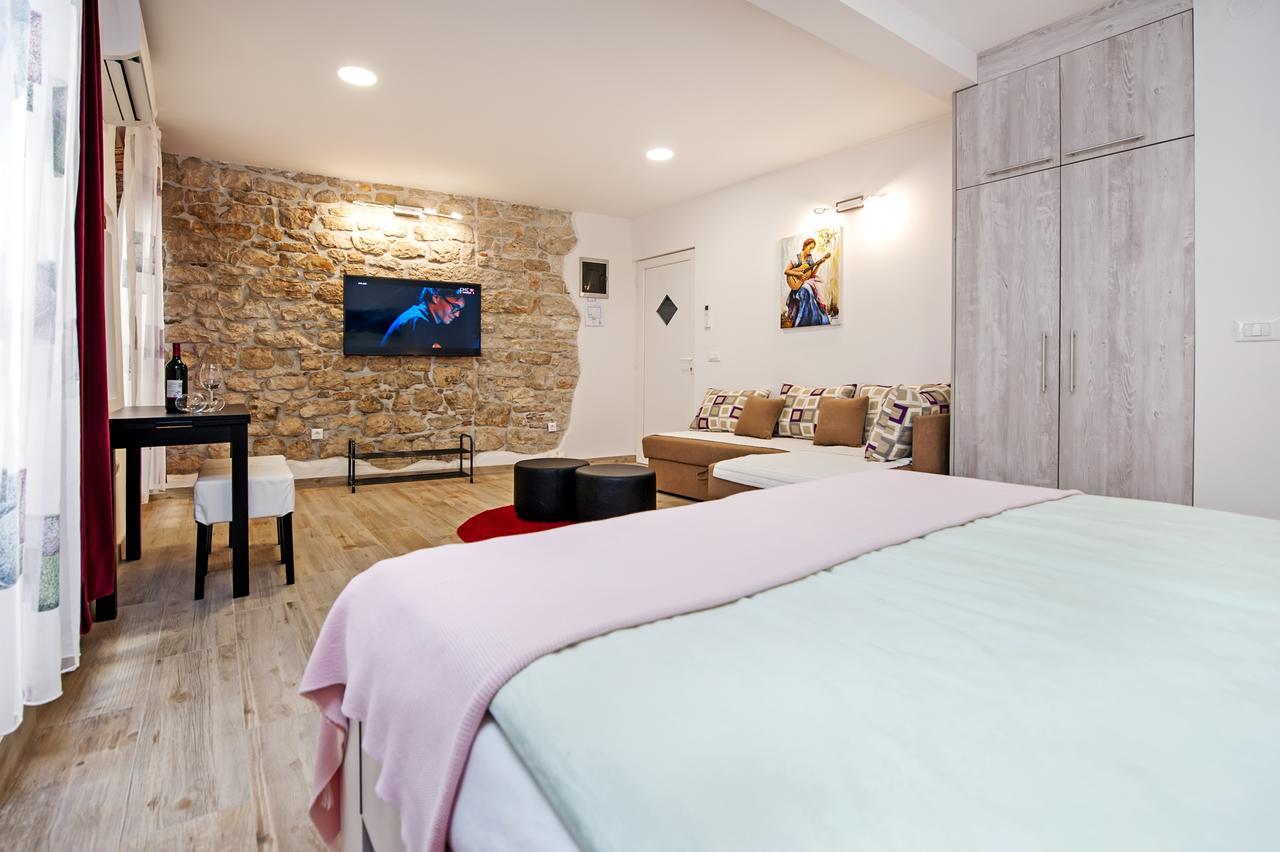 La Svalba Rooms & Studios Rovinj Exterior foto